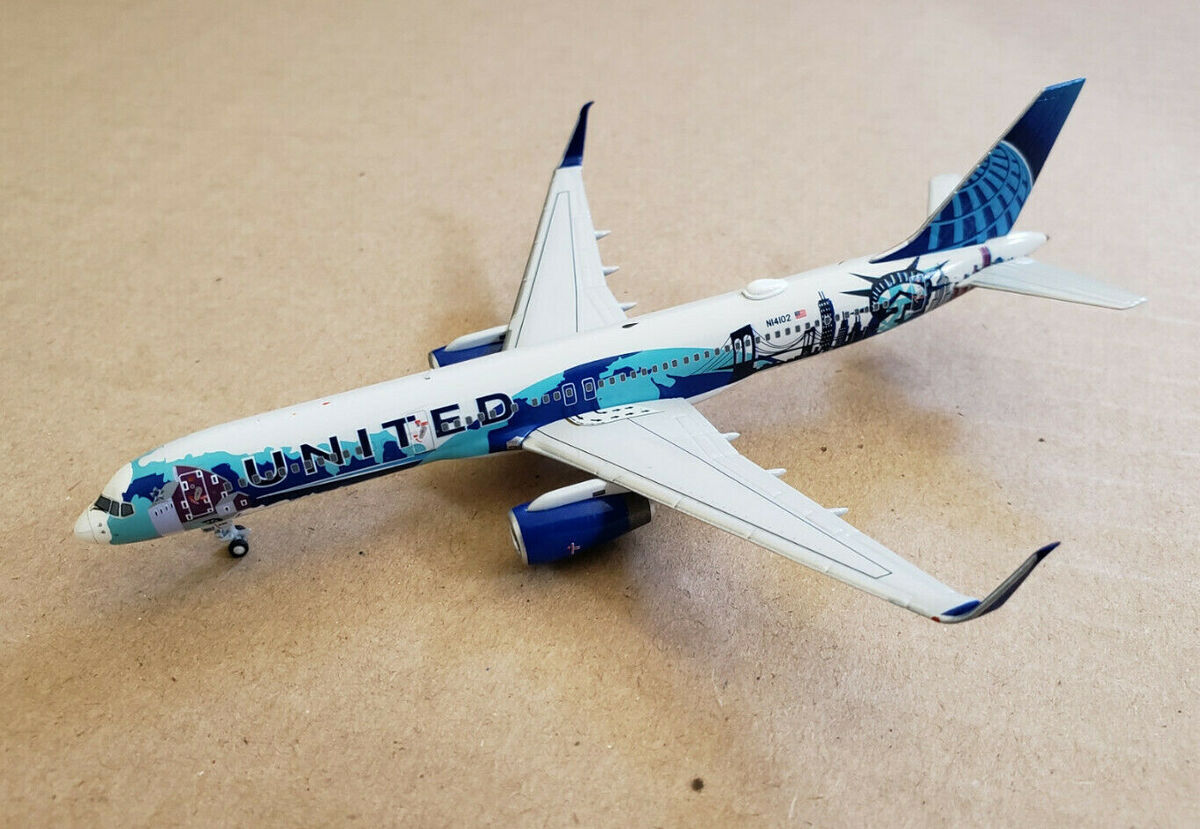 1/400 NG Model Boeing 757-200WL United Airlines N14102 Her 1/400 NG Model Boeing 757-200WL United Airlines N14102 Her