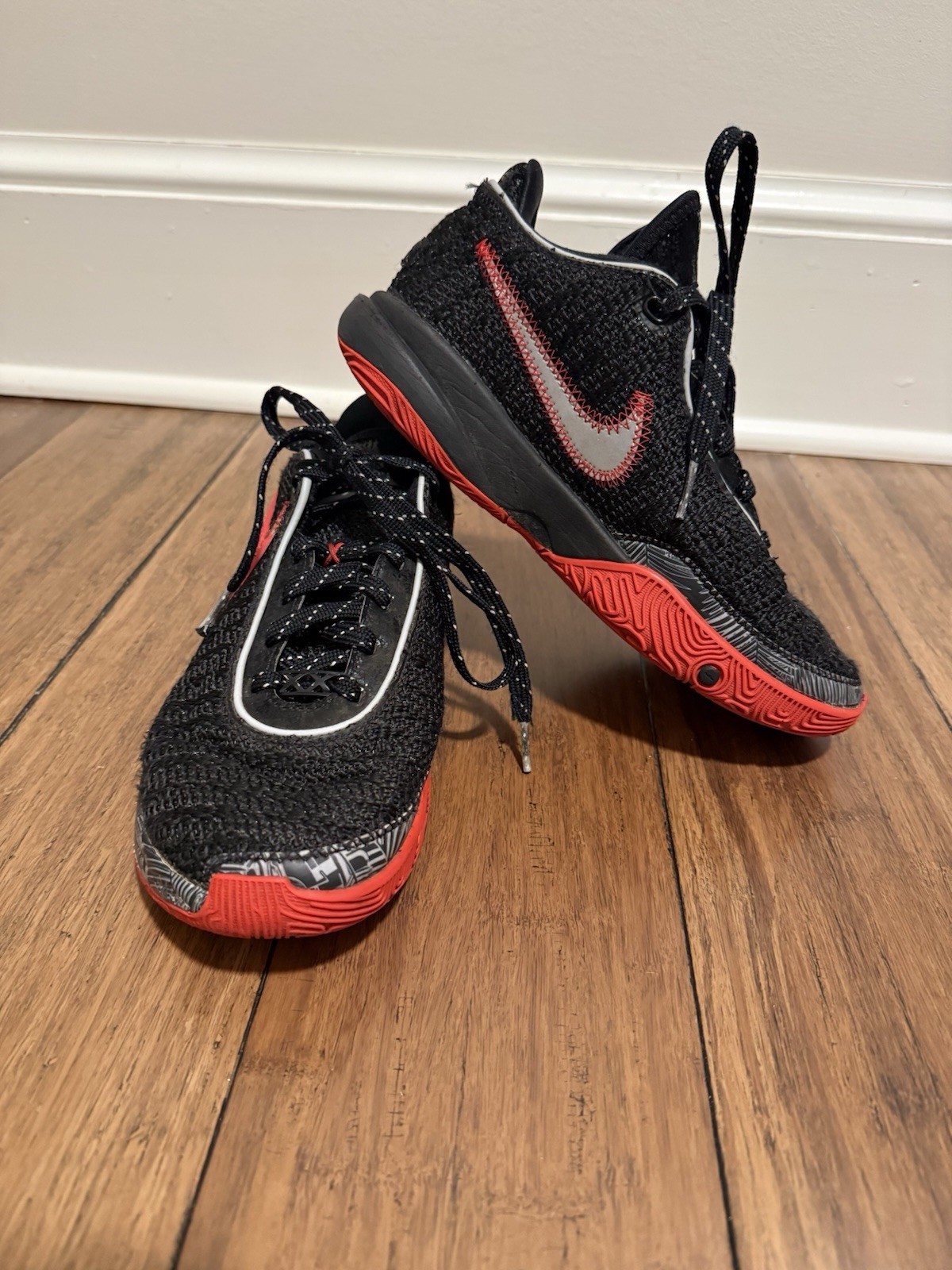 Nike LeBron 20 Trinity XX Miami Heat Sneakers Youth 5.5 Women’s 7/7.5 Shoes thumbnail 2