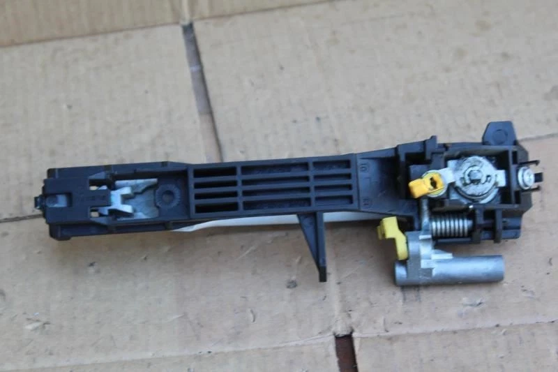 Subaru Legacy Outback 2014 manija de puerta delantera izquierda pintura blanca 37J Foto 2 de 4