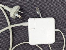 Genuine Apple E131881 Power Charger Adapter 16.5V 3.65A -AU plug - U1000EA