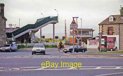 Foto 12x8 Hest Bank: Bahnübergang zum Strand am Bahnhofsort am We c1998