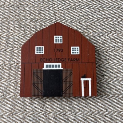 The Cat's Meow Village 1992 American Barn Series Vermont Barn Echo Ledge Farm