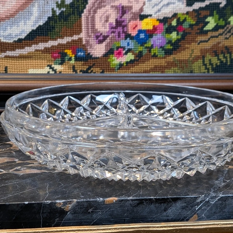 Plato Relish Vintage Vidrio Dividido | Bandeja de Caramelos y Tocador Punta Diamante Cristal Cortado Foto 3 de 4