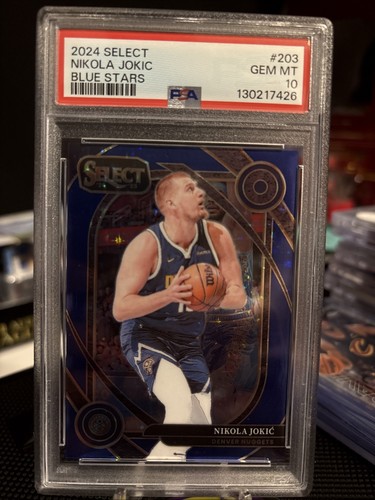 2024-25 Panini Select Courtside Nikola Jokić #203 Blue Stars Prizm /20 PSA 10