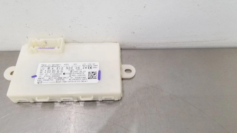 14 MERCEDES BENZ E63 AMG W212 MULTIFUNCTION KEYLESS GO CONTROL MODULE 2129000528 - Image 3 of 4