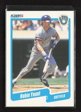 1990 Fleer #340 Robin Yount Milwaukee Brewers Near Mint or Better