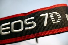 Canon EOS 7D Mark II Digital Camera Neck Shoulder Strap Black-Red - Original OEM