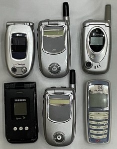 Lot Of 6 Vintage Phones 5 Flip Phones 1 Nokia For Parts Movie Props