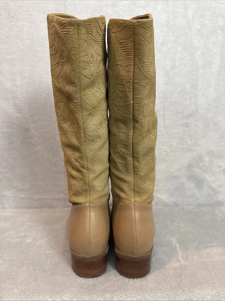 Bota de cuero para mujer Markon Suela 9 M alta ecuestre floral en relieve usada en excelente estado Foto 4 de 4
