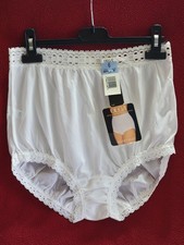 NWTS VINTAGE OLGA SECRET HUG WOMEN'S FULL CUT BRIEF PANTY BACK SEAM 873 SIZE 6
