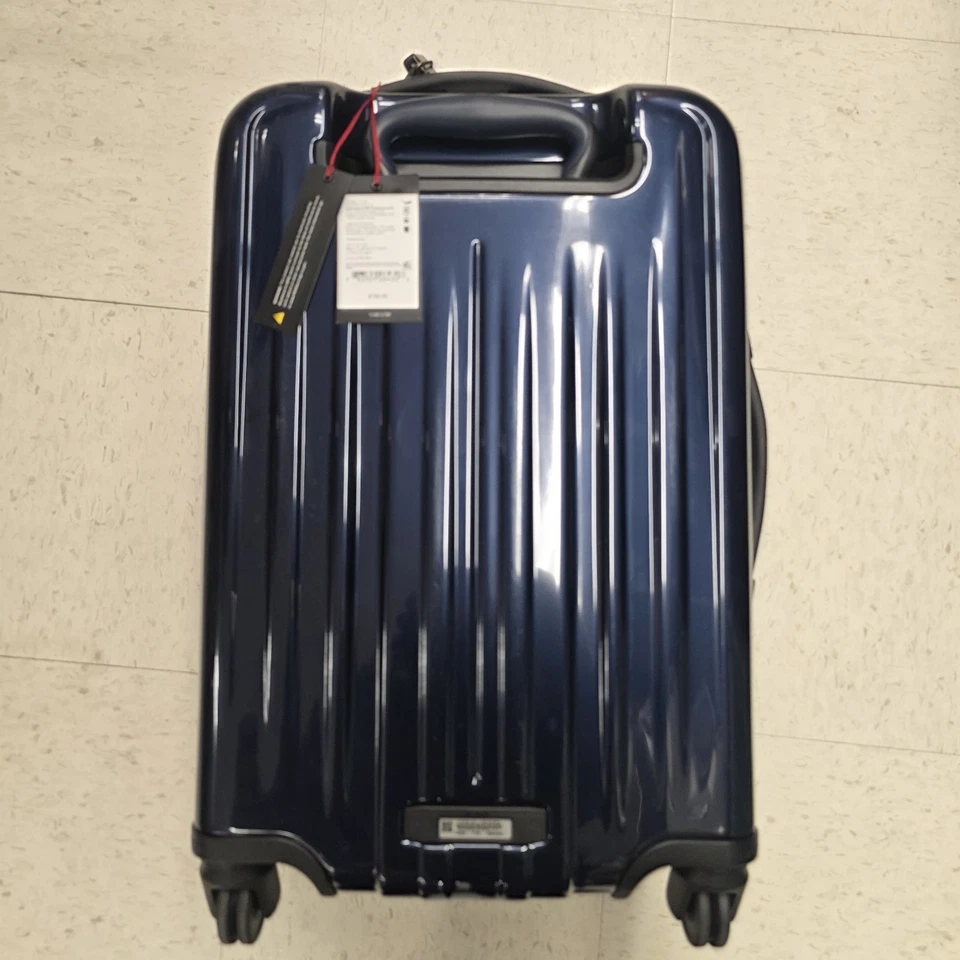 Nuevo TUMI V4 22" Continental 4 ruedas bolsillo delantero azul marino/azul Foto 4 de 4