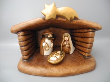 Lene Thun Presepe Maria Giuseppe Gesù Stella Bolzano Italia Sacra Famiglia Stalla