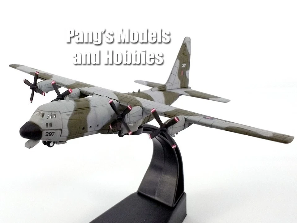 Lockheed C-130 Hercules - Royal Air Force - 1/250 Scale Diecast Model by Atlas - Image 3 of 4