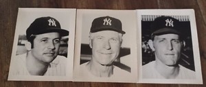 Lot of 12 NEW YORK YANKEES UNSIGNED 5 x 4 B&W- Mercer Stottlemyre Howard Hardin 