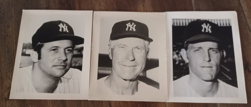 Lot of 12 NEW YORK YANKEES UNSIGNED 5 x 4 B&W- Mercer Stottlemyre Howard Hardin 