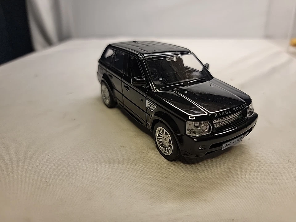 Range Rover Sport Kinsmart Diecast 1:38 Scale Black Pullback - Image 4 of 4