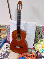 Yamaha CG-160S Konzertgitarre massive Platte Palisander Boden & Zargen mit...