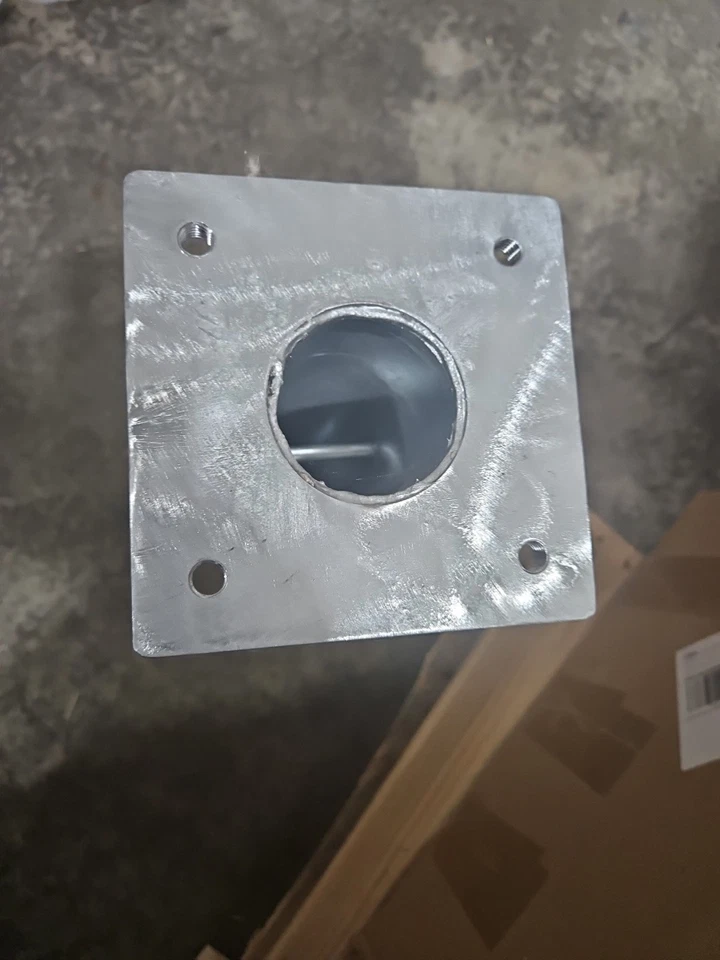 Montaje para paraguas en tierra Foto 2 de 4