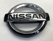 Genuine Nissan Grille Emblem 62890-em30a