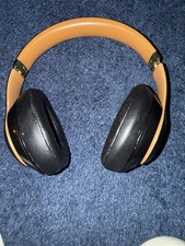 Beats by Dr. Dre Studio3 Wireless Bluetooth Over-Ear Noise Canceling Black/Gold