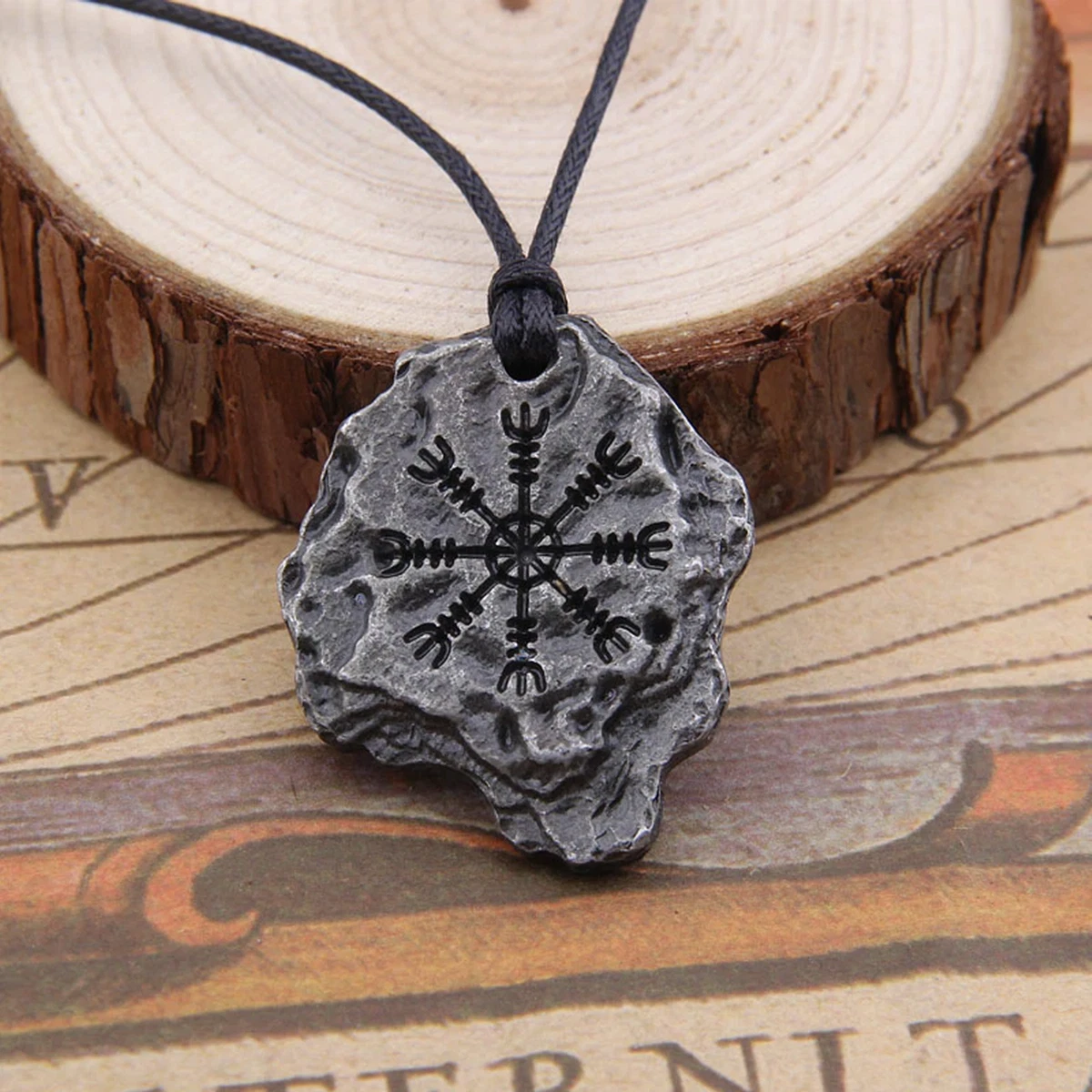 Helm of store awe necklace