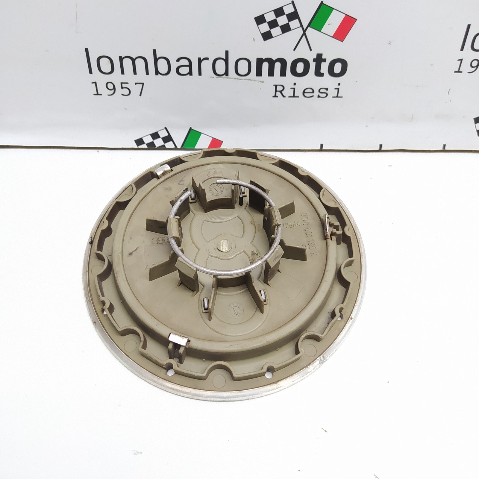 Coprimozzo Cerchio Cerchi in Lega tappo ruote 8D0601165 AUDI A4 8EC A6 A8 foto 5