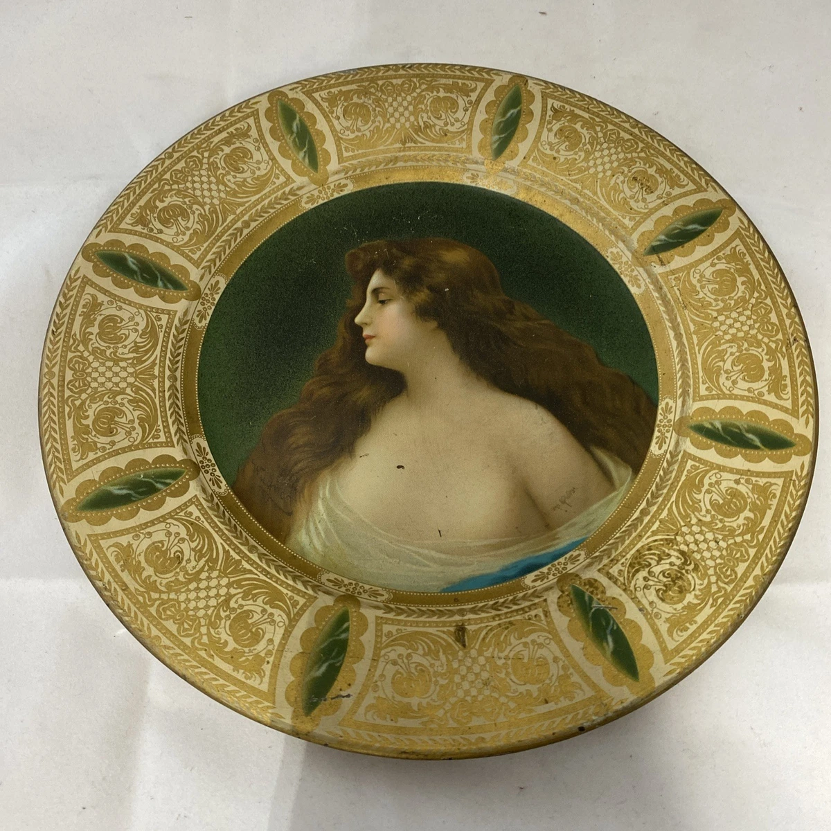 Dresden Plate In Antique Ceramic & Porcelain Plates & Chargers for