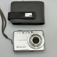 Casio Exilim EX-Z600 Silver 6.0MP Digital Camera w/ Case - Has Flaw - A19