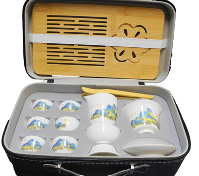 IChag Chinese Porcelain Tea Set White Blue Flowers Leather Case