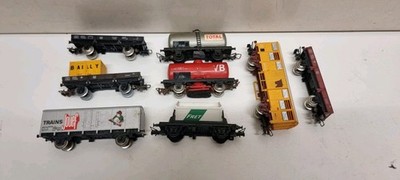 Jouef Konvolut verschiedener Waggons Spur HO - Bastler
