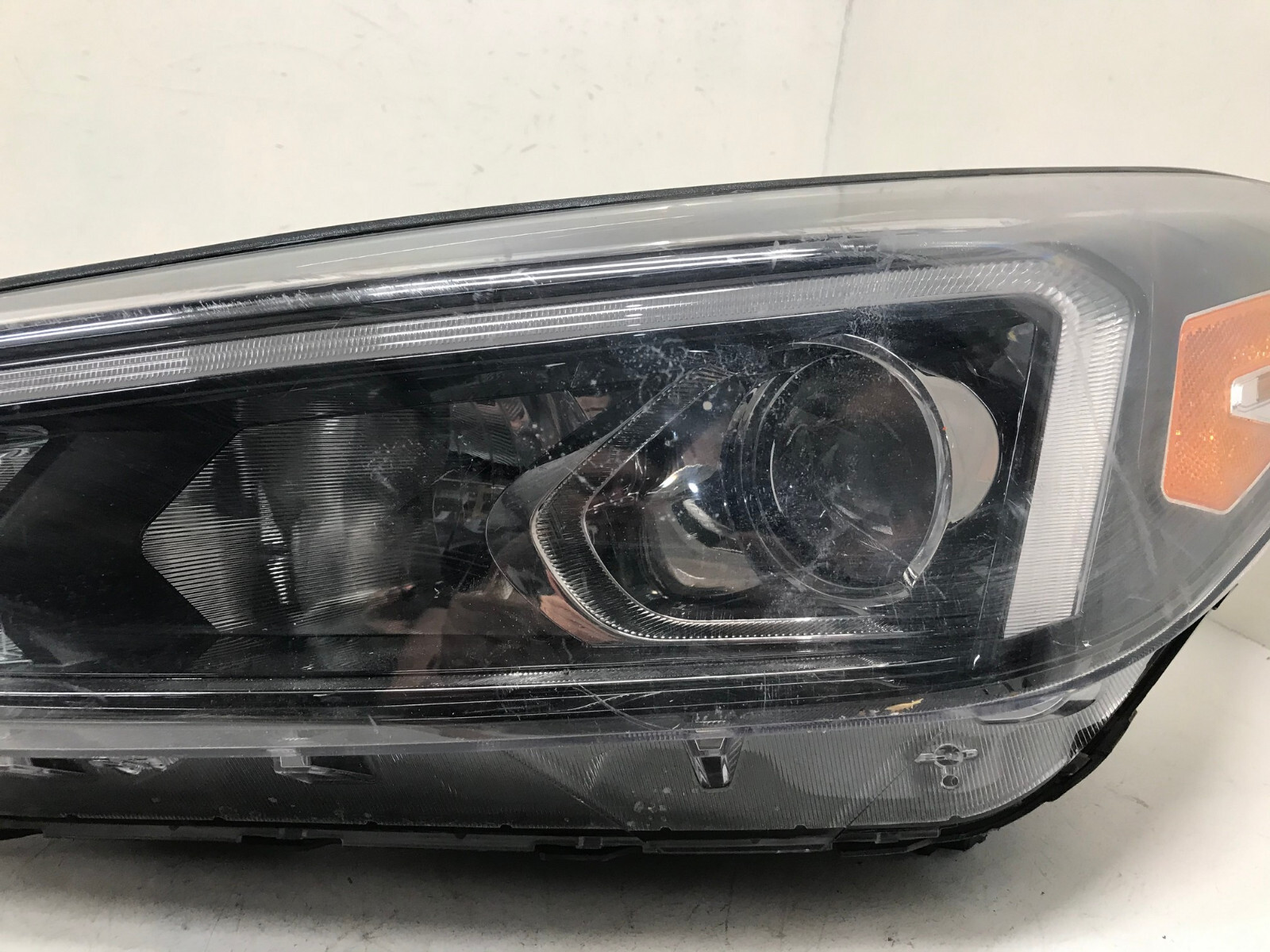 2016 2017 Hyundai Tucson Left LH Halogen Headlight OEM for sale 