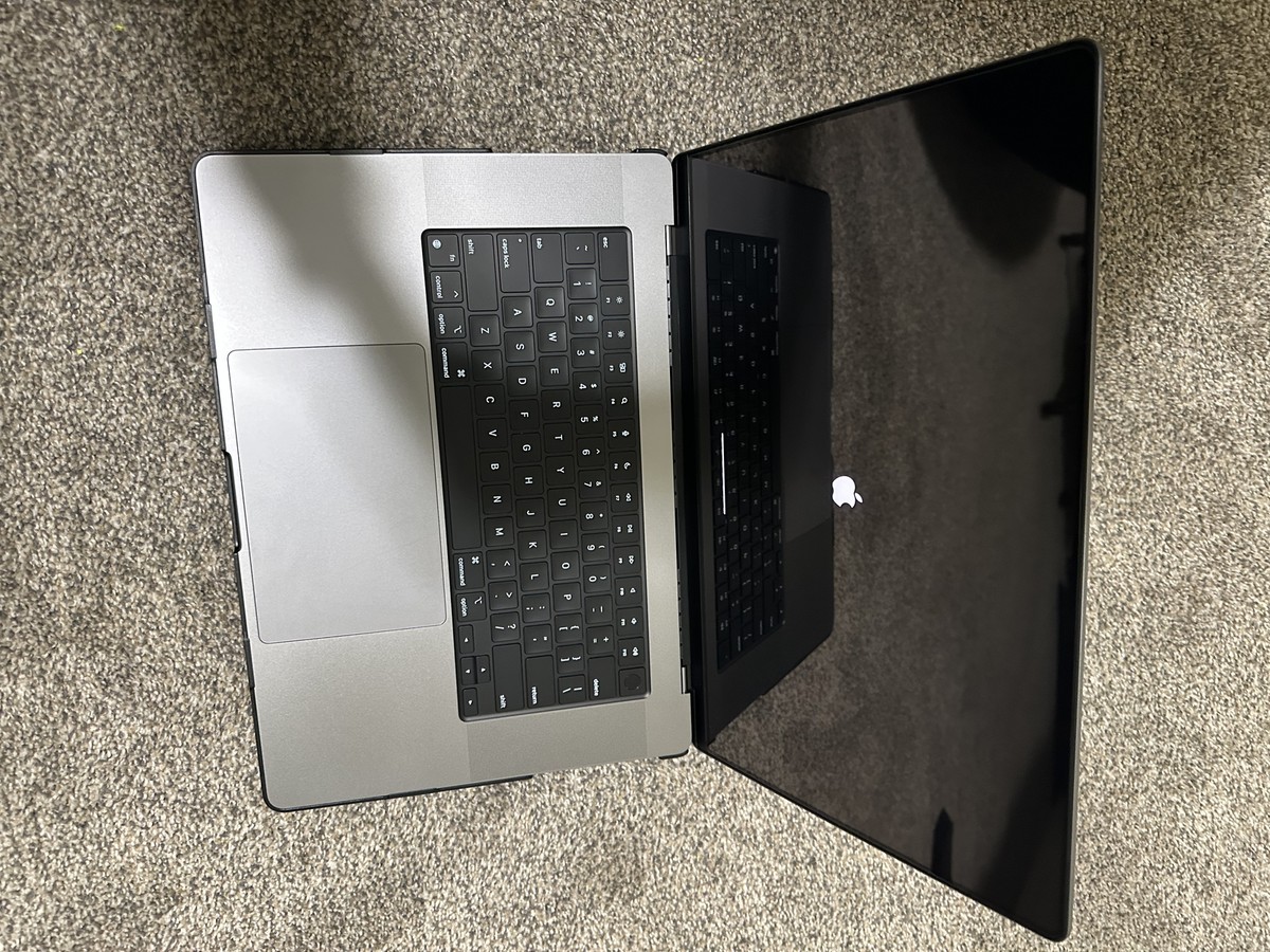 MAXED OUT MacBook Pro M2 Max 16 MAXED OUT MacBook Pro M2 Max 16