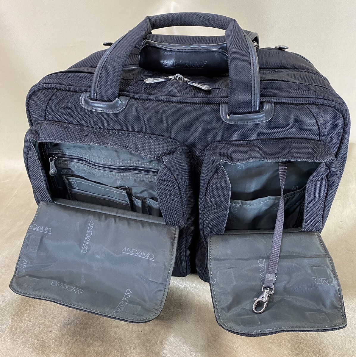 Andiamo Bravo Black 17” Wheeled Carry On Laptop Computer Bag
