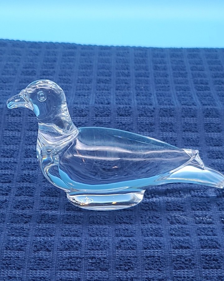 FRANCE BEAUTIFUL CLEAR BACCARAT CRYSTAL DOVE BIRD FIGURINE