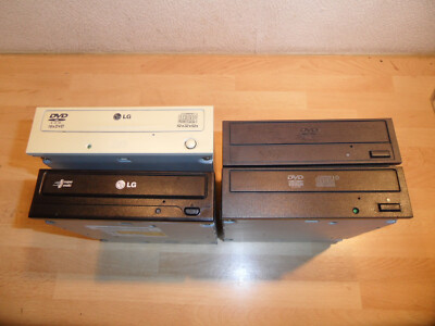 4 x CD Rom Laufwerk 2x LG  2x HL Super Multi DVD Rewriter CD-RW  DVD - ROM Drive