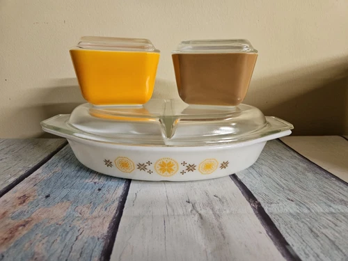 3 Vintage Pyrex Town & Country Divided Casserole Dish & REFRIGERATOR DISHES 501