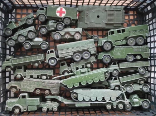 ORIGINAL VINTAGE DIECAST DINKY TOY MILITARY VEHICLE JOB LOT TANKS TRUCKS etc