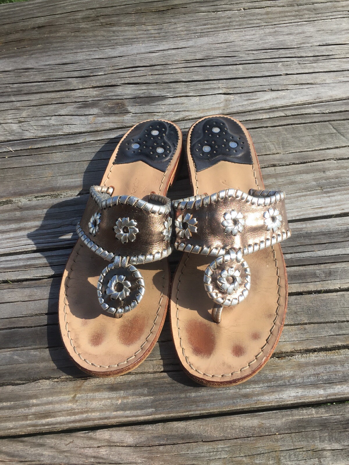 Jack Rogers Women's $120 Flats Thong Sandals Navajo Hamptons Metallic Whipstitch