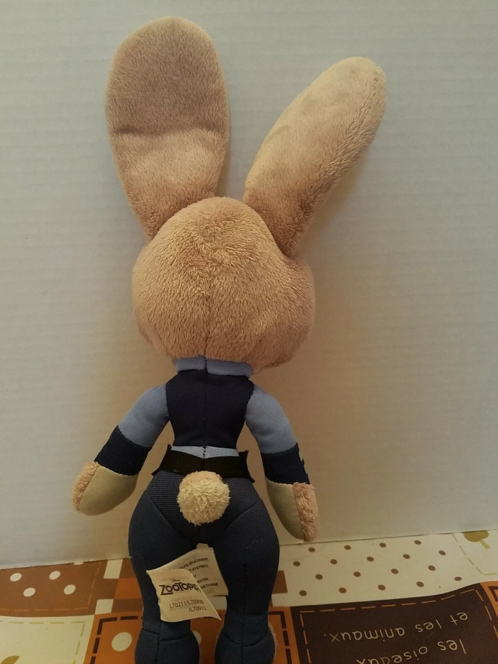 TOMY DISNEY ZOOTOPIA JUDY HOPPS BUNNY POLICE OFFICER COP PLUSH DOLL FIGURE TOY - Image 4 of 4