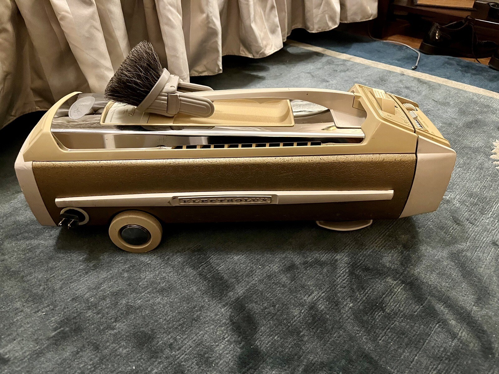 Electrolux Super J Golden Jubilee Model 1401 Canister Vacuum Cleaner