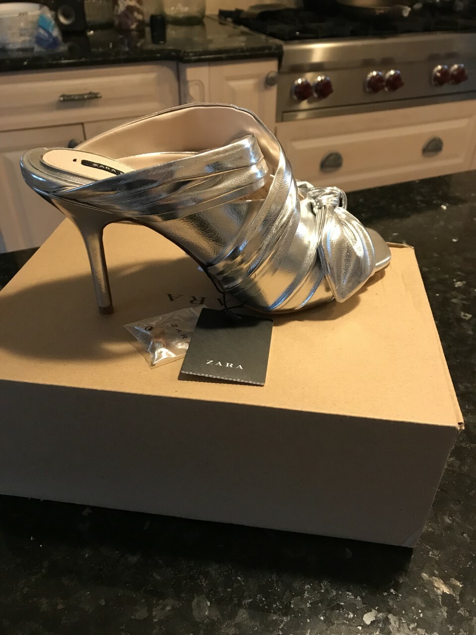 PANTOFOLA D’ORO SANDALI DONNA ZARA ARGENTO LAZO MULO TAGLIA EU 36 US 6 (6815 092) NUOVI