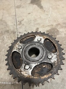 1986 1987 86 87  Honda TRX70 trx 70 OEM Sprocket Hub