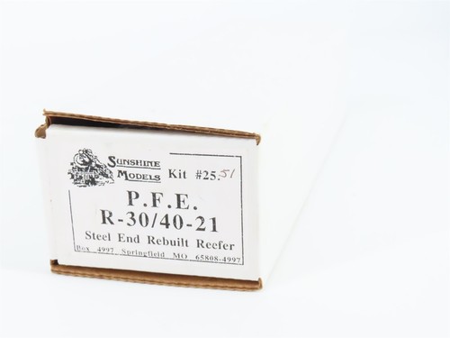 HO Sunshine Resin Kit #25.51 Undecorated PFE Pacific Fruit Exp R-30/40-21 Reefer - Picture 6 of 6