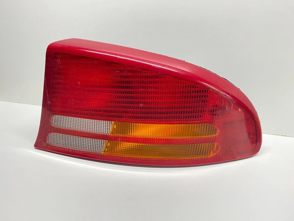 Luz trasera derecha Dodge Intrepid 1998-2004 OEM, 166-02534 Foto 2 de 4