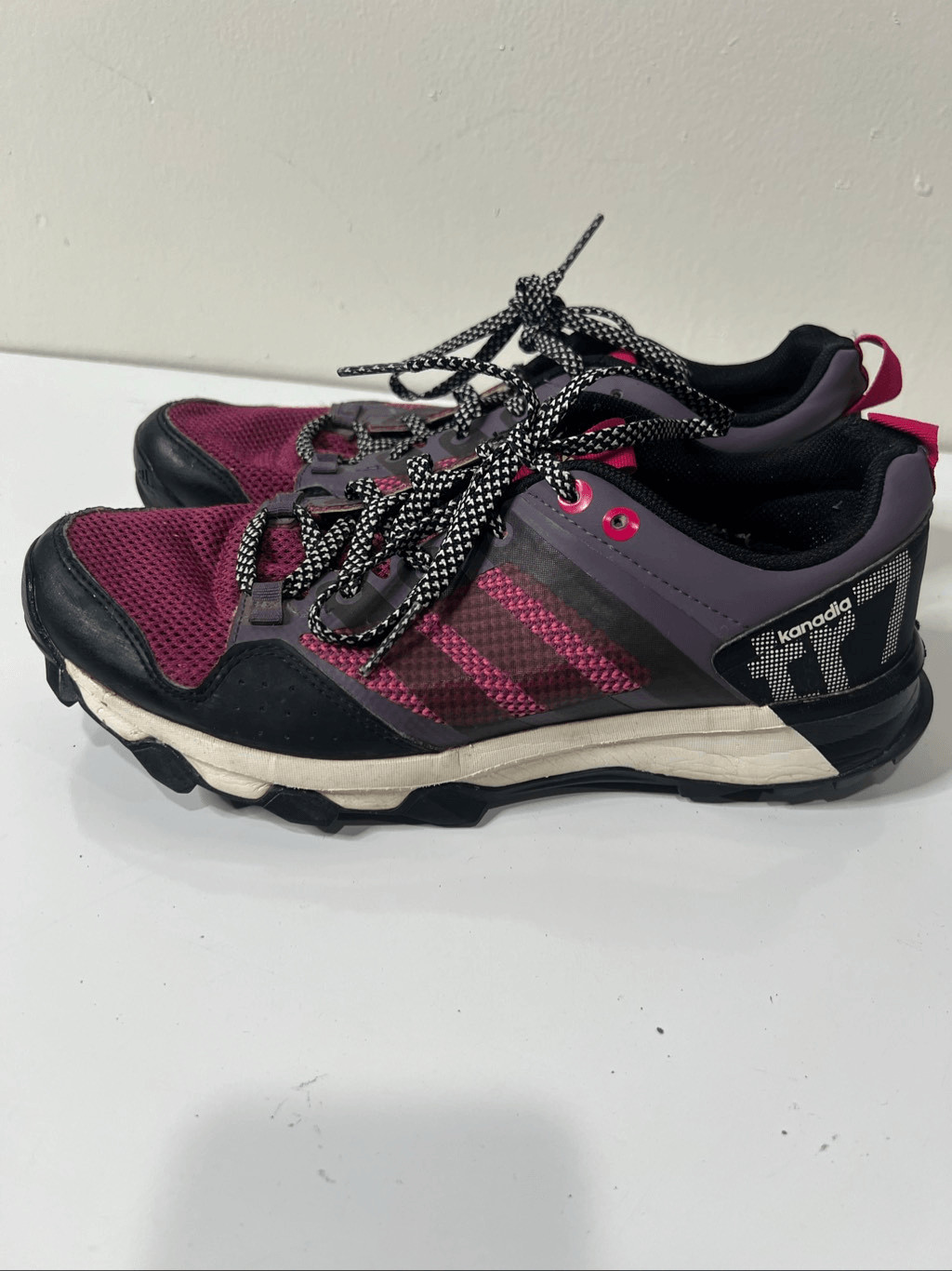 Adidas Kanadia tr7 trail running sneakers pink purple black US 8 women’s Adidas Kanadia tr7 trail running sneakers pink purple black US 8 women’s