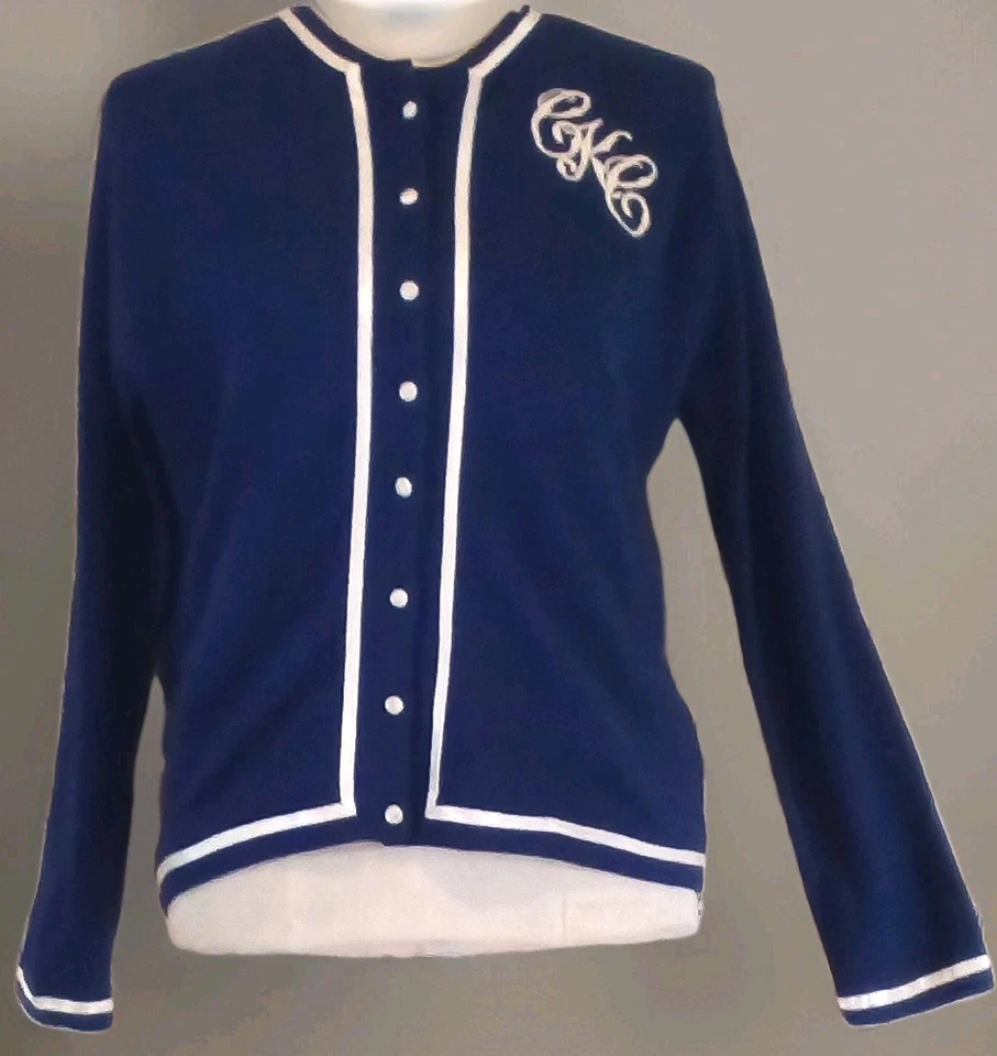 VTG 60s Hong Kong Lambswool Monogram White Satin Trim Light Cardigan Sweater M - Image 2 of 4