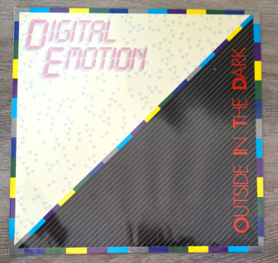 Digital Emotion - Outside In The Dark - Platte sehr guter Zustand
