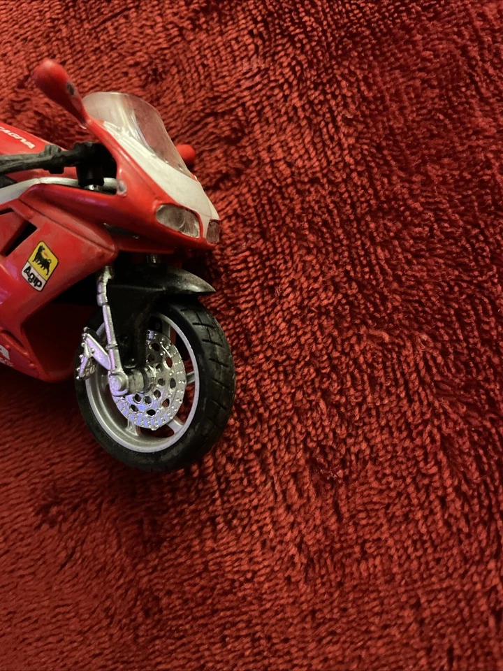 MAISTO 1:18 DIECAST RARE CAGIVA MITO MOTORCYCLE - Image 3 of 4