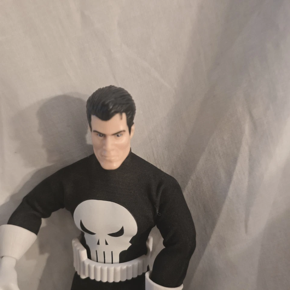 Hasbro 2006 The Punisher Frank Castle  9" Loose Marvel Comics Toybiz Great  - Image 3 of 4