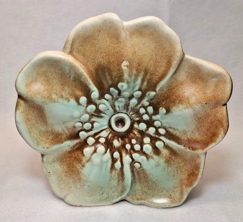 Vintage McCoy 6" Dogwood Flower w/ Rustic Glaze Wall Hanging Pocket Vase, 1946-